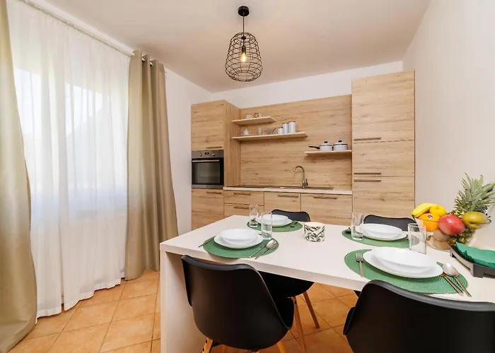 Andelic- 1 Apartamento *