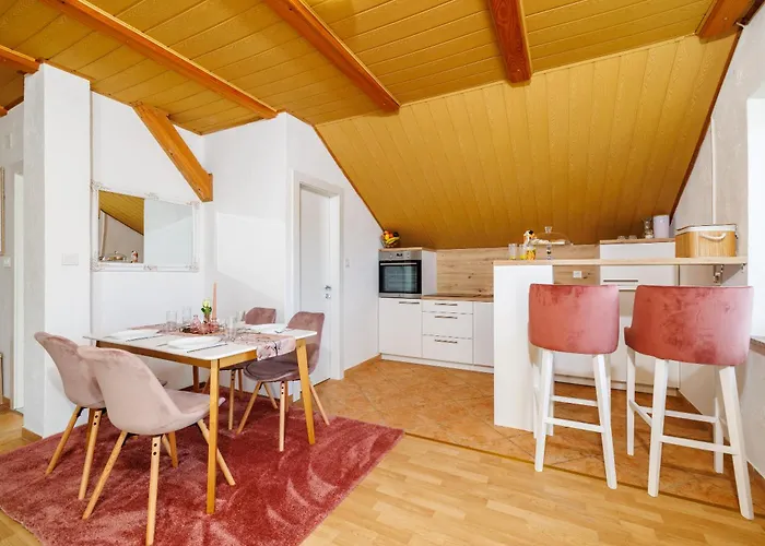 Andelic- 1 Apartamento *