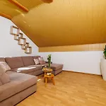 Lejlighed Andelic- 1 *