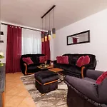 Lejlighed Andelic- 1 *