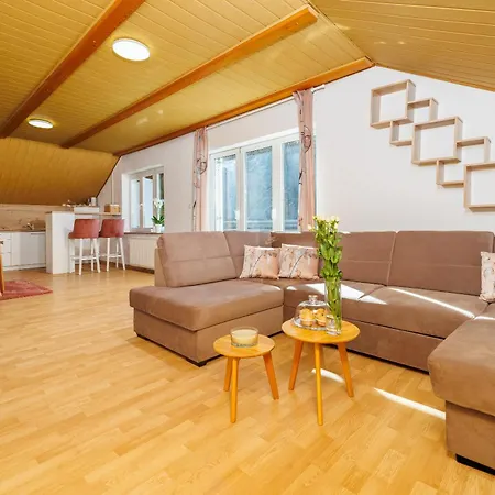 Andelic- 1 Apartment *
